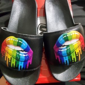 Pride sandals size 7